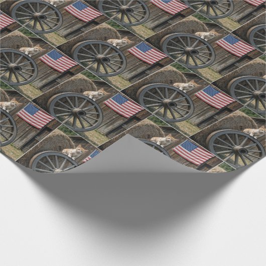 Kitten On an Old Wagon Wheel Geschenkpapier (Ecke)