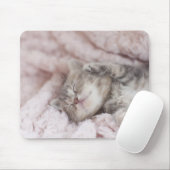 Kitten Sleeping on Towel Mousepad (Mit Mouse)