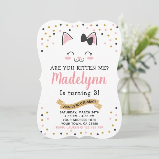 Kitty Cat Birthday Einladung (Stehend Vorderseite)