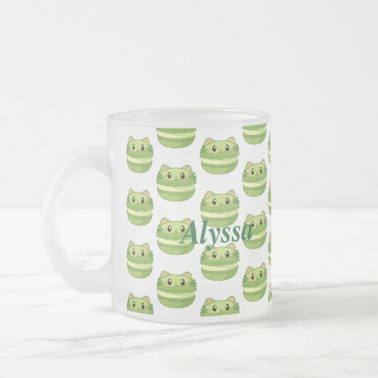 Kitty Cat Matcha Macaron Mattglastasse (Links)