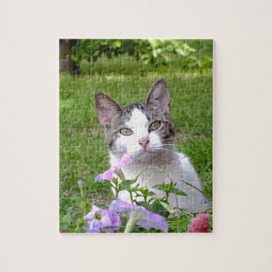 Kitty im Petunias-Puzzle Puzzle (Vertikal)