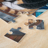 Kitty Pirate in fuzzy schwarzen Pullover mit einem Puzzle (Seite)