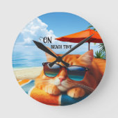 Kitty Snoozing auf dem Beach Summer Runde Wanduhr (Vorderseite)