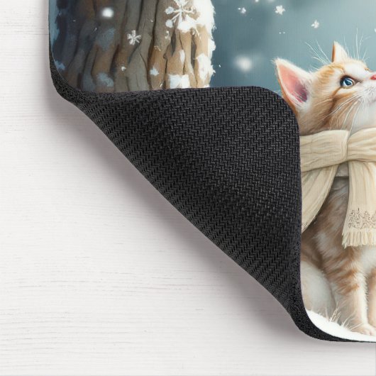 Kitty Watching Schneeflocken Mousepad (Ecke)