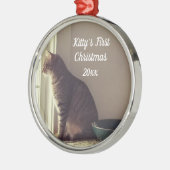 Kitty's erste Weihnachten Ornament Aus Metall (Links)
