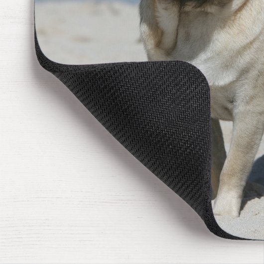 Kitz-Mops am Strand Mousepad (Ecke)