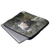 Kitz-Mops-WelpeHeadshot Laptopschutzhülle (Vorne Knopf)