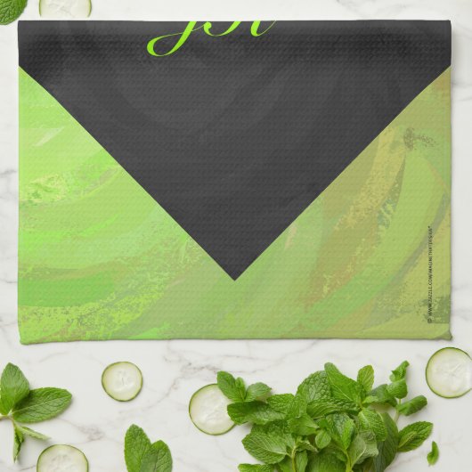 Kiwi Bash Green und Black Monogram Handtuch (Gefaltet)