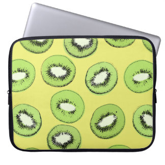 Kiwi-Frucht-nahtloses Muster, Hintergrund mit Kiwi Laptopschutzhülle