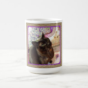 Kiwi in einem Kasten, Reihe 1, Pose 2, Pflaume Kaffeetasse