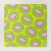Kiwi Pop Art Frucht Muster in Chartreuse und Rosa Puzzle (Vertikal)