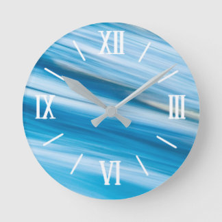 Klare blaue Wall-Uhr Runde Wanduhr