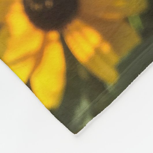 Klare Blumen mit Biene Fleecedecke (Ecke)