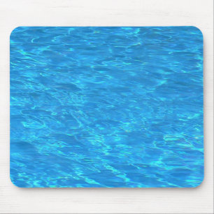 Klare Poolwasseroberfläche Mousepad