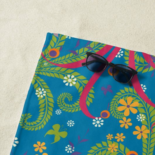 Klares Laub-Sommer-Grün-botanisches Monogramm Strandtuch (Beispiel)