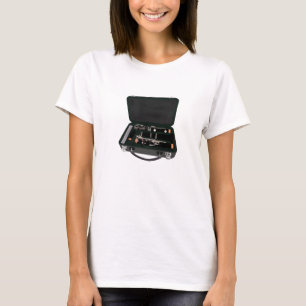 Klarinette in einem Koffer zerlegt T-Shirt