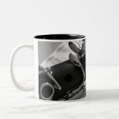 Klarinette mit Noten Zweifarbige Tasse (Links)
