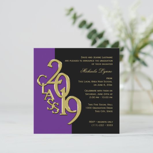 Klasse 2019 Elegantes Gold und Lila Einladung (Stehend Vorderseite)