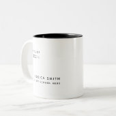 Klasse 2022 Hochschulabsolvent Moderne, einfache T Zweifarbige Tasse (Vorderseite Links)