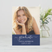 Klasse 2022 Navy Blue Foto Abschluss Einladung (Stehend Vorderseite)