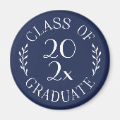 Klasse 2023 Graduate Chic Typografy Navy Blue Magnet (Vorne)