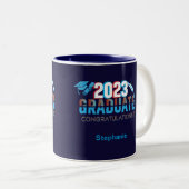 Klasse 2023-Graduiertendesign Zweifarbige Tasse (VorderseiteRechts)