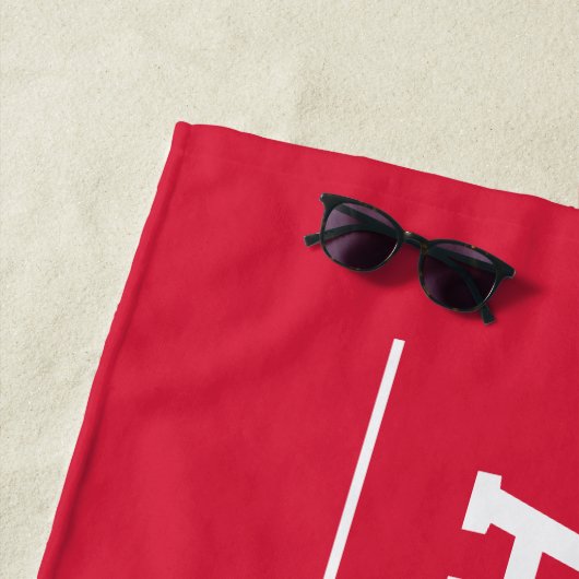 Klasse 2023 Red Custom Graduate Name Strandtuch (Beispiel)