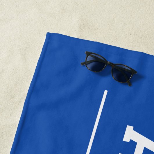 Klasse 2023 Royal Blue Custom Graduate Name Strandtuch (Beispiel)