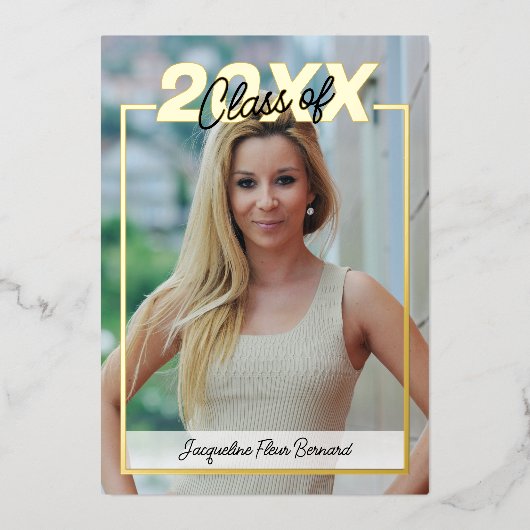 Klasse 2024 Abschluss Elegant Black & Gold Folieneinladung (Vorderseite)