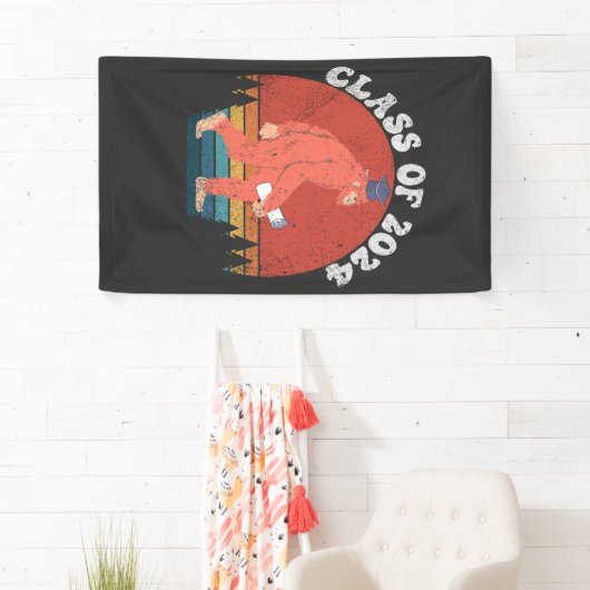 Klasse 2024 Funny Abschluss Bigfoot Retro Geschenk Banner (Insitu)