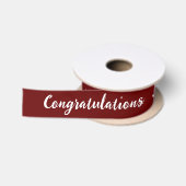 Klasse 2024 Graduate Name Dark Red White Script Satinband (Spule)