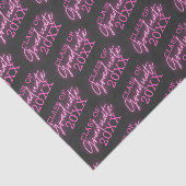 Klasse 2024 Graduate Neon Pink Script Seidenpapier (Ausschnitt)