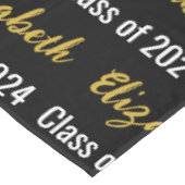 Klasse 2024 und Name des Absolventen Schwarz-weiße Tischdecke (Schrägansicht)
