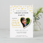 Klasse 2025 Graduate White & Gold Abschluss Folieneinladung (Stehend vorne)