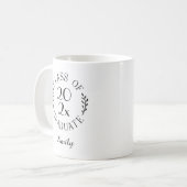 Klasse 2025 Name Schwarzer Typografie-Abschluss Kaffeetasse (Vorderseite Links)