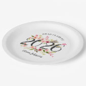 Klasse 2025 Pink Watercolor Blume Abschluss Pappteller (Schrägansicht)