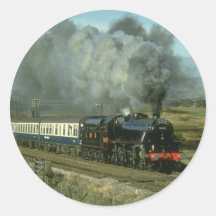 Klasse 5 Nr. 5407 überschneidet die anderen Clapha Runder Aufkleber