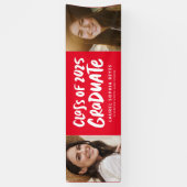 Klasse der 2025-Absolventen roten zwei Foto-Abschl Banner (Vertikal)