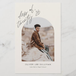 Klasse der Einladung zum Beige Arch Abschluss 2025