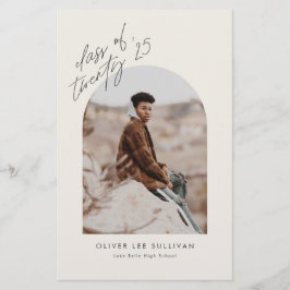 Klasse der Einladung zum Beige Arch Abschluss 2025