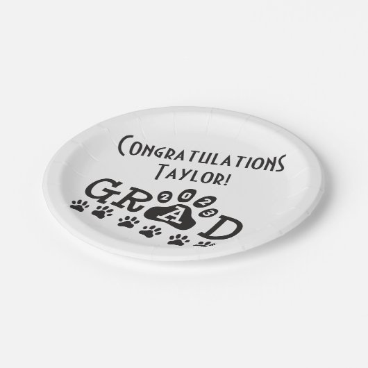 Klasse der schwarzen weißen Paw-Drucke von 2023 Pappteller (Schrägansicht)