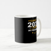 Klasse des Countdown 2027 Funny Graduate First Day Kaffeetasse (VorderseiteRechts)