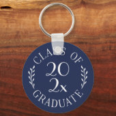 Klasse des Graduate Chic Typografy Navy Blue Schlüsselanhänger (Vorderseite)