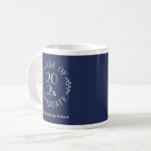 Klasse des Jahres Emblem School Name Navy Abschlus Kaffeetasse (Vorderseite Links)
