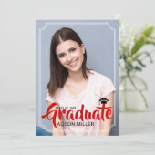 Klasse des roten Typografie-Fotos mit Hochschulabs Einladung (Stehend Vorderseite)