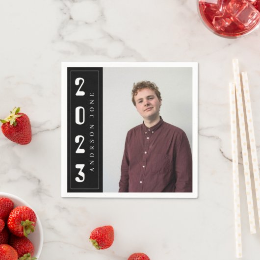 Klasse des Royal Black Graduation Party Fotos 2023 Serviette (Beispiel)