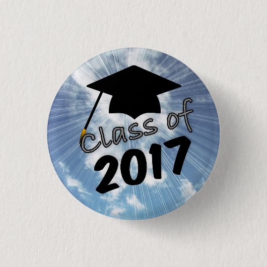 Klasse von 2017 und eine Abschluss-Kappe auf Button (Vorderseite)