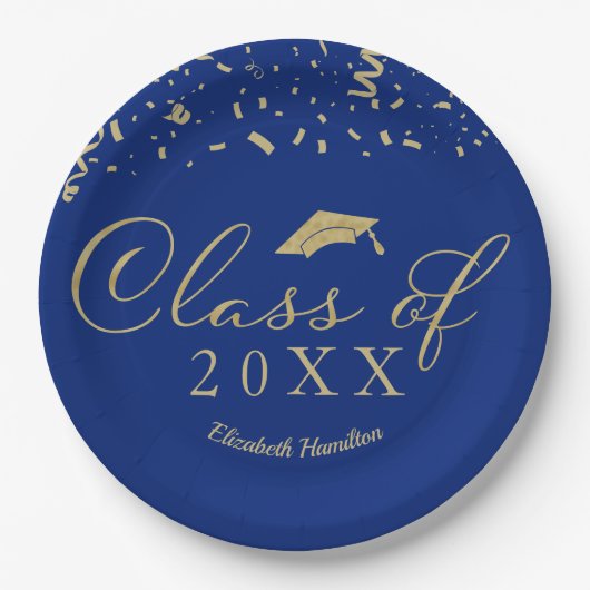 Klasse von 2021 Gold Script Graduation Party Blue Pappteller (Vorderseite)