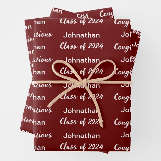 Klasse von 2024 Dark Red gratulation Grad Name Geschenkpapier Set (Beispiel)
