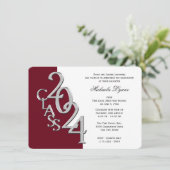 Klasse von 2024 Grad Silber und Burgund Einladung (Stehend Vorderseite)